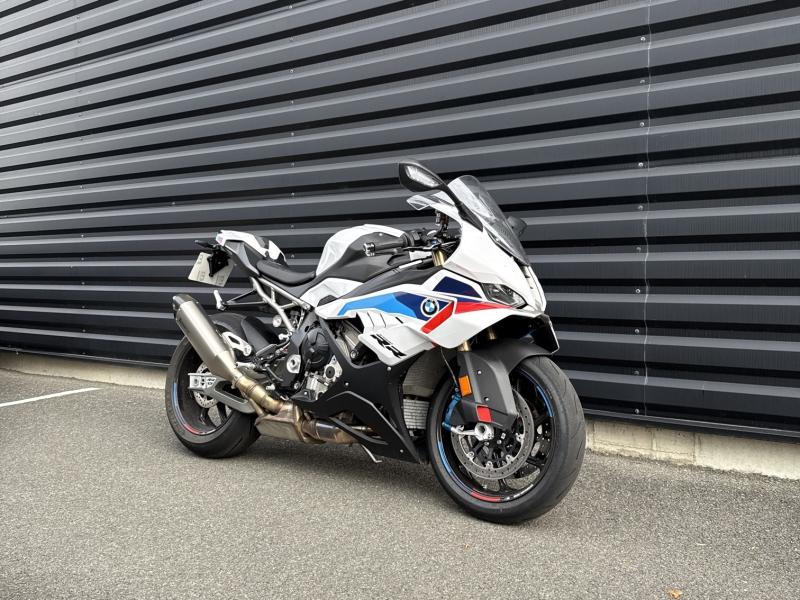 BMW S